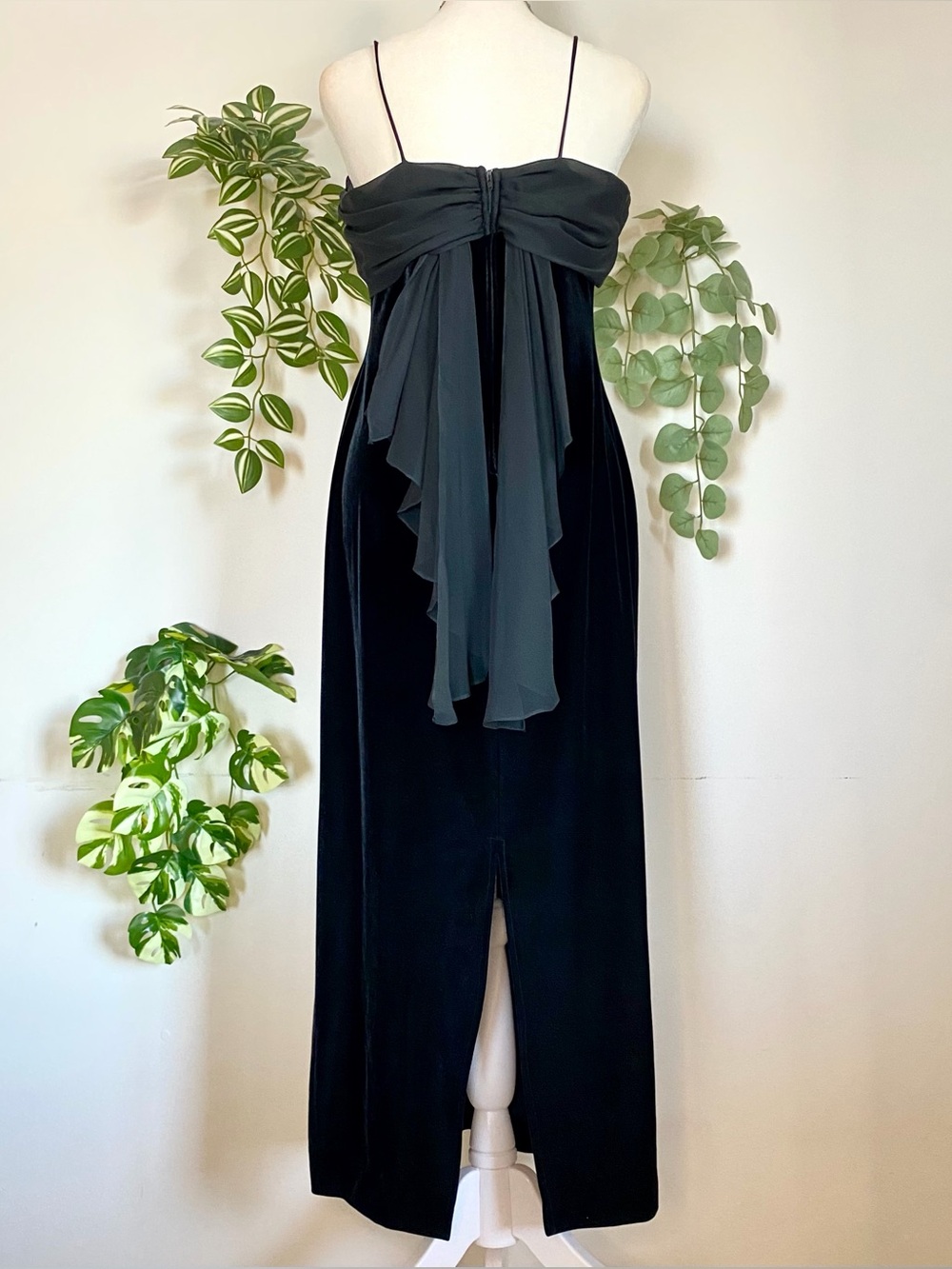 Vintage 90s black velvet prom dress size M - Picture 3 of 4